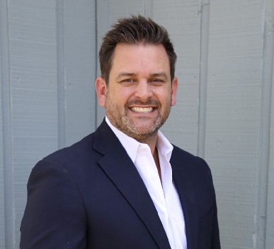 Dr. Douglas Ahrens